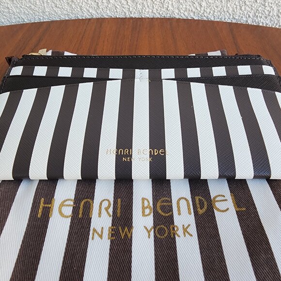 NWOT Henri Bendel West 57th Centennial Stripe Banklet Wallet with Dustbag - Picture 3 of 9